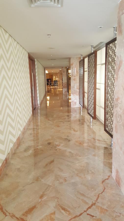 Pinnacle Apartment Pandanaran Semarang Zewnętrze zdjęcie